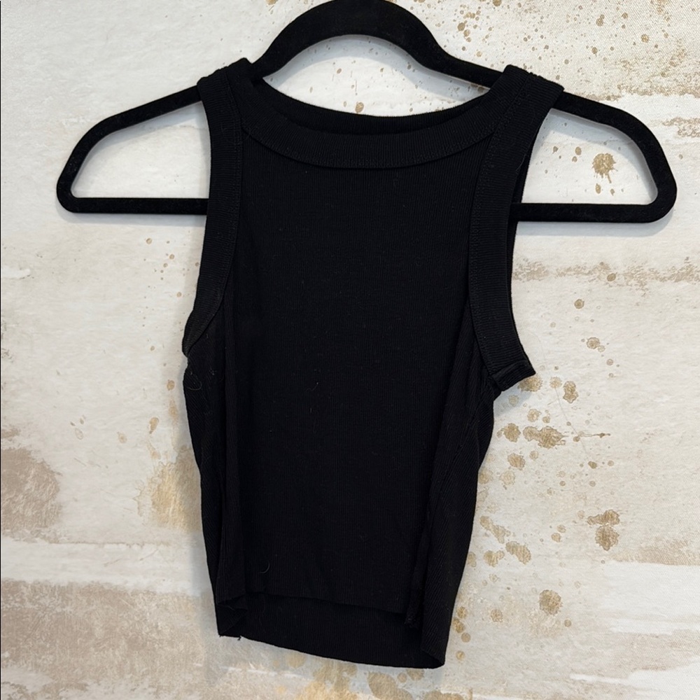 Olivaceous Black Sleeveless Women's Crop Tank Top